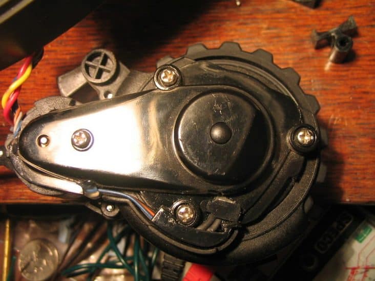 How To Keep Your Roomba Wheels Clean ApplianceTeacher