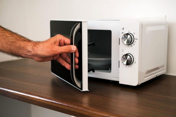 7 Causes Of Microwave Sparking Or Smoking | ApplianceTeacher