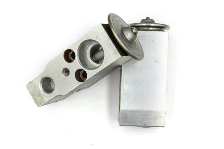 5 Common Symptoms of a Bad AC Expansion Valve (& Replacement Cost