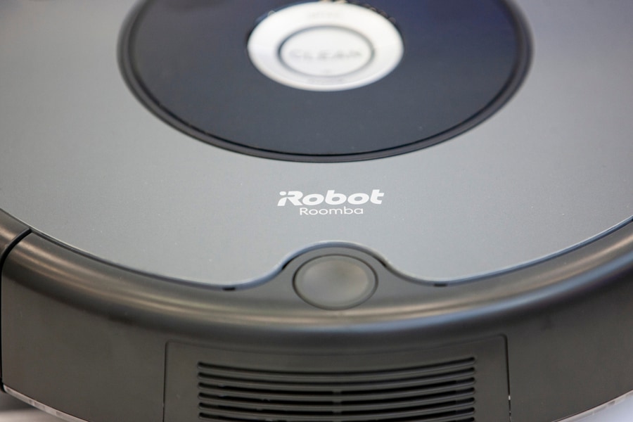 Roomba Vacuum Cleaner Robots Powerful Cleaning System With Intelligent Sensors To Clean Pet Hair, Crumbs, Dirt, And Daily Dust