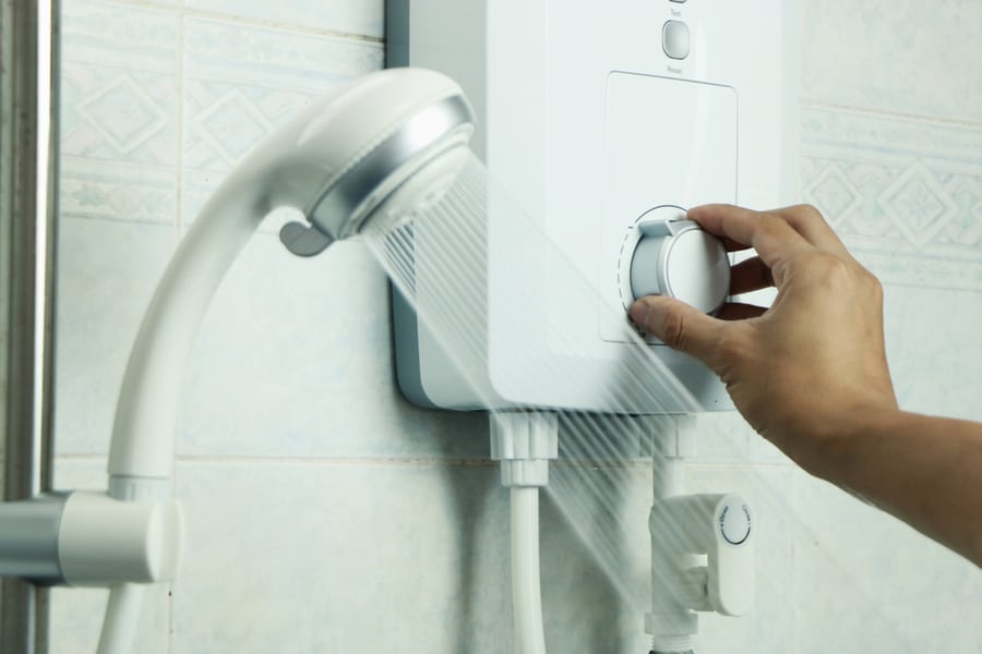 Hand Regulate The Temperature Of Hot Water In Electric Water Heater.
