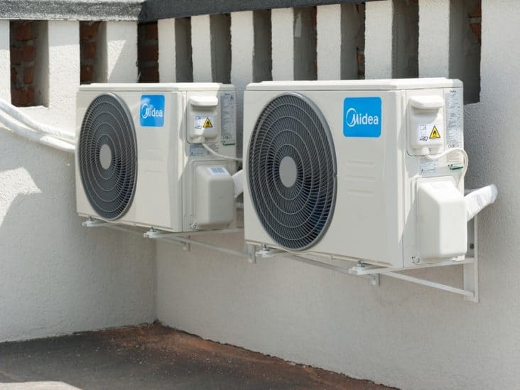 8 Reasons Your Midea AC Turns Off Itself ApplianceTeacher