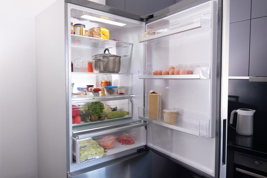 Should A Refrigerator Door Shut Automatically