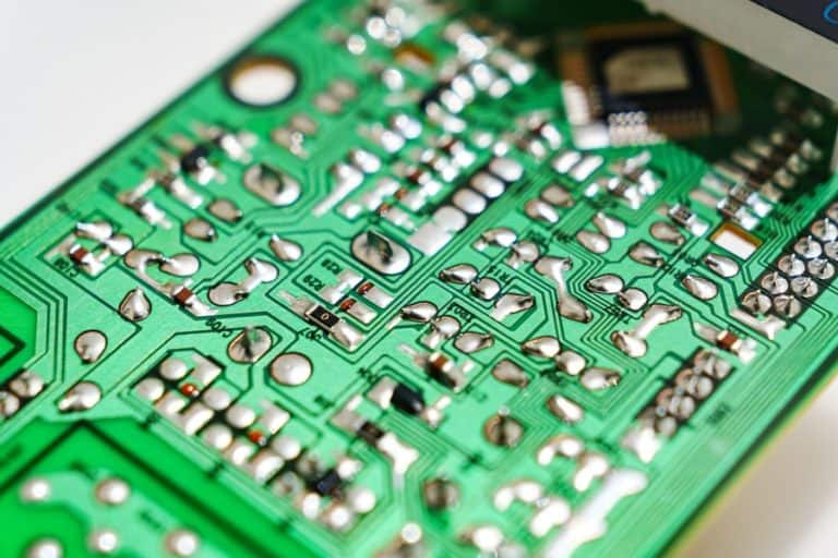 Why Your Oven Keeps Beeping (& How To Stop It) ApplianceTeacher