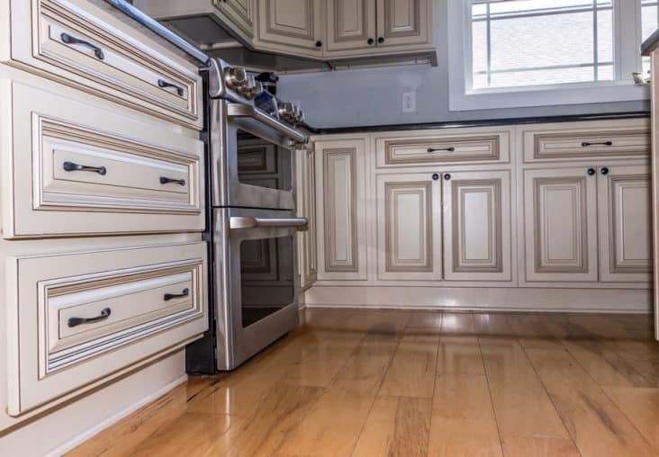 Differences Between Double Ovens and Single Ovens ApplianceTeacher