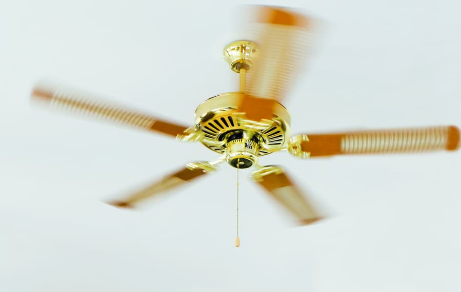 Why Does My Ceiling Fan Speed Up And Slow Down