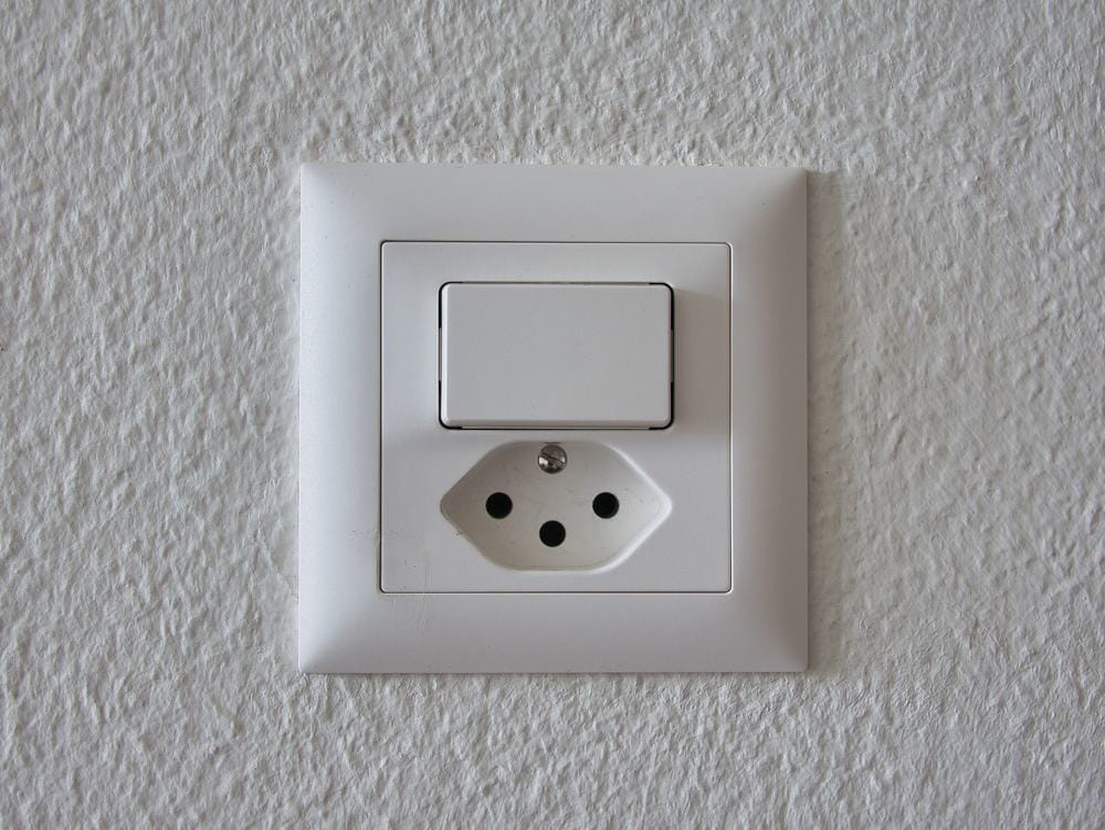 Electrical Outlet 17