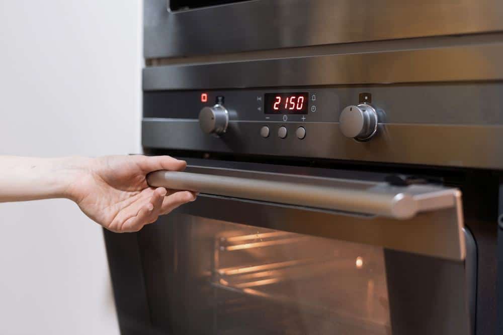 How To Use the Broiler Under an Oven ApplianceTeacher